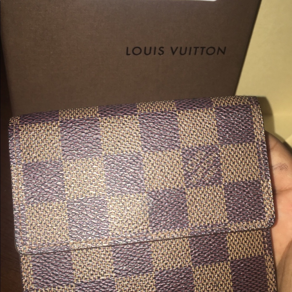 Authentic LV wallet - Picture 6 of 6